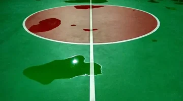 مجزرة ملعب كرة قدم.. مسلحون يفتحون النار ويقتلون 11 شخصاً في هجوم دامٍ